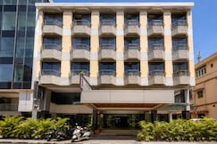 Hotel New Holiday Plaza, Nashik