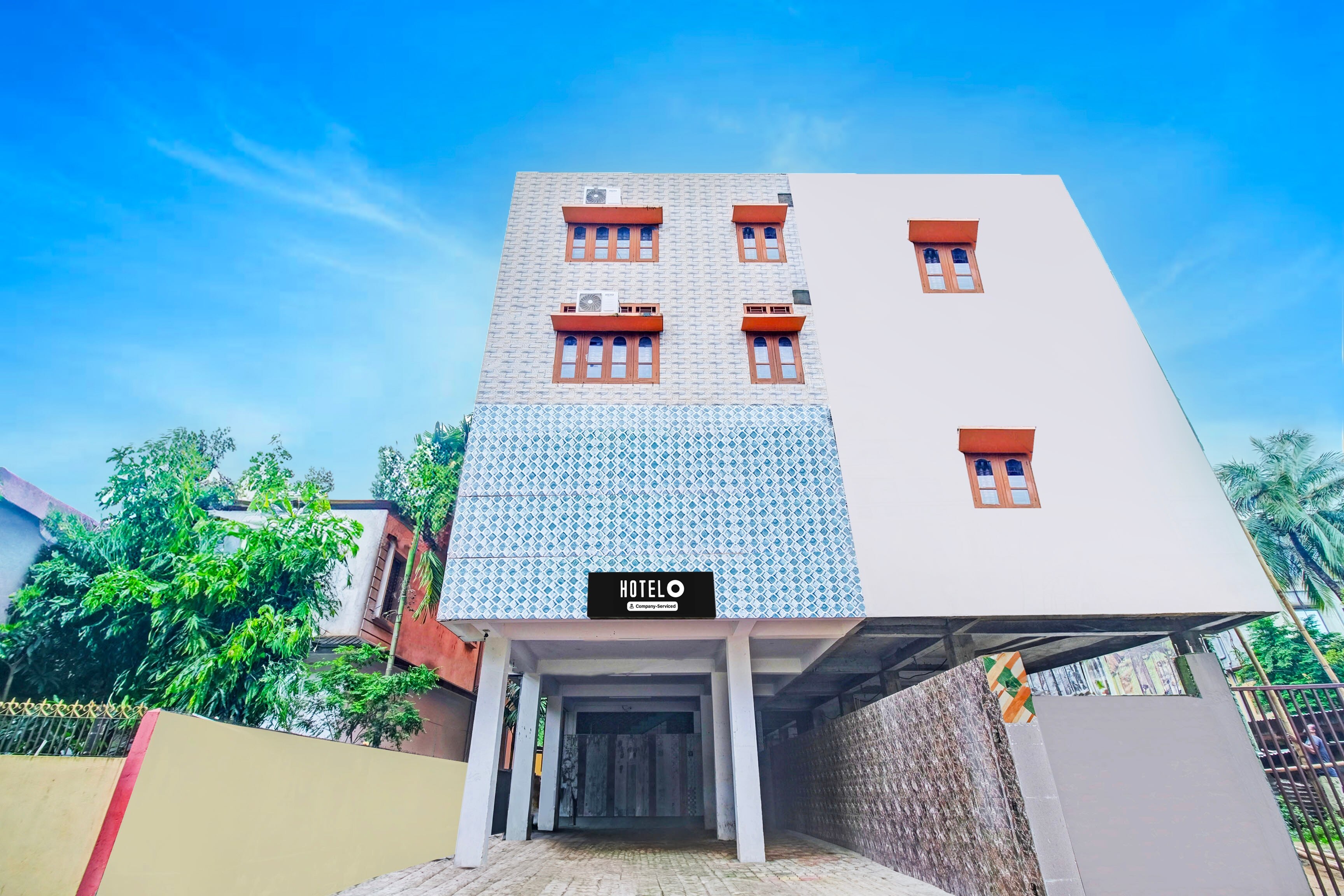 Hotel O Saurabh Nagar Beltola - Tap to explore photos