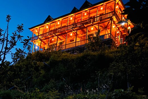 Prem Patra, Scenic Homestay By Waterfall