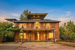 Brick Heritage Villa, Trimbak