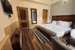 Swastika Lodge and Cafe, Manali
