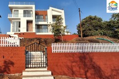 Digant: (2/4) A room in Bungalow with AC and Seaview, Devrukh