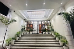 HOTEL PLATINUM, Gaya