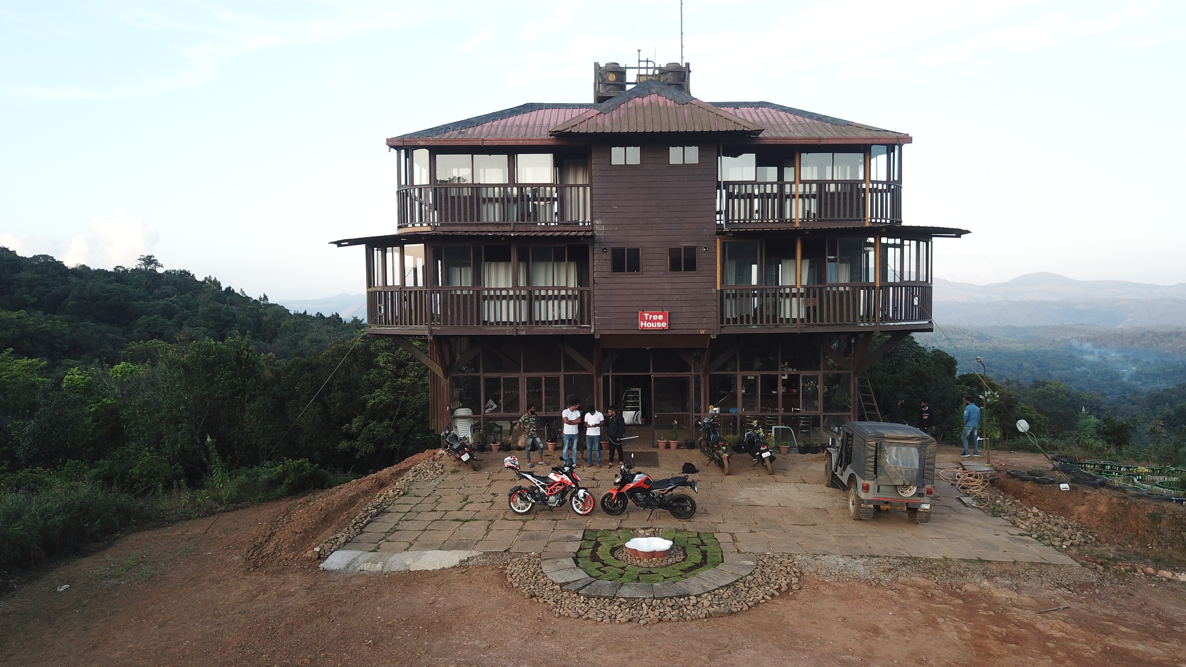 Treehouse Tree house Price, Address & Reviews