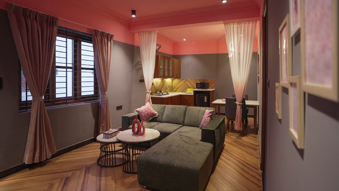 Ohstayz Juliet Vista | Romantic stay in Bangalore - Tap to explore photos
