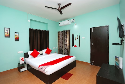 Super OYO 17276 The Maple Tree Hotels