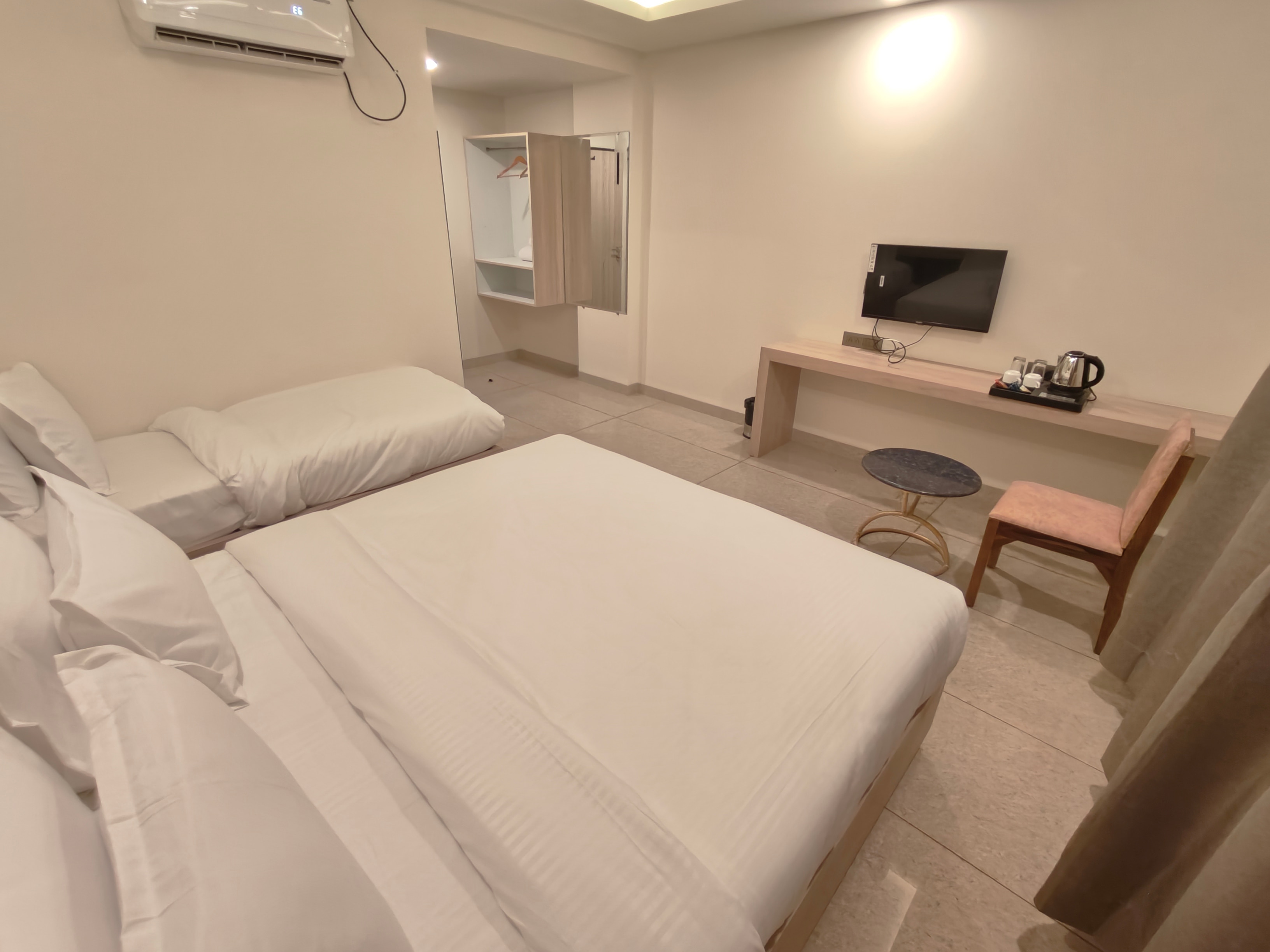 Hotel Surbhi Grant - Tap to explore photos