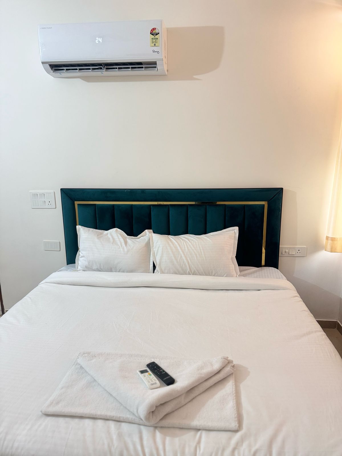 The Rainbow Retreat Homestay - Tap to explore photos