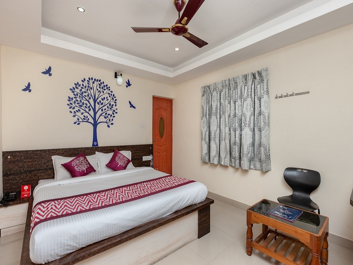Maruthi Residency (2 Kms from Airport) - Tap to explore photos