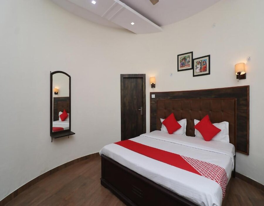 Rajwada Hotel - Tap to explore photos
