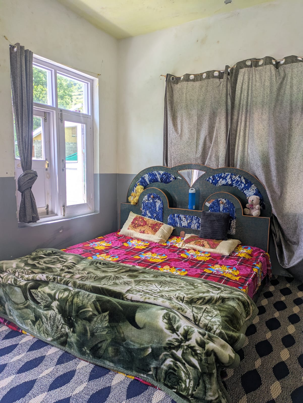 ARETE HOMESTAY - Tap to explore photos