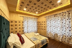 The Royal Choice, Pahalgam