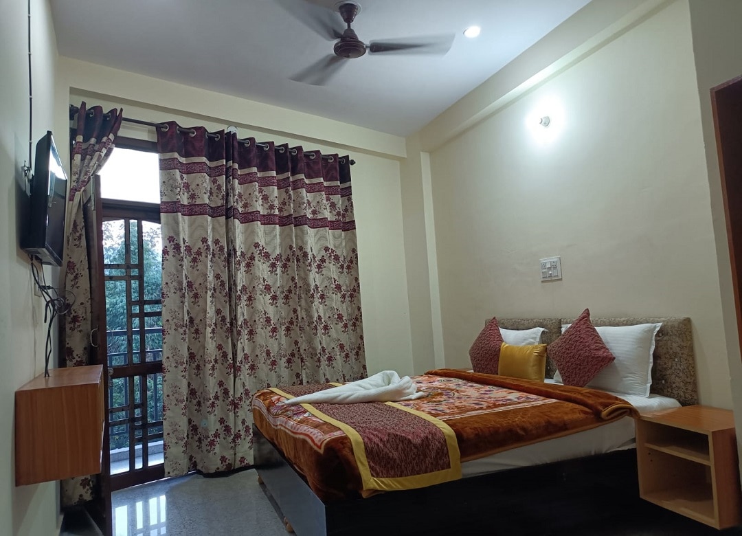 Signature Nest Palampur - Tap to explore photos
