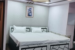 Hotel krishna and Dormitory, Bhandaria
