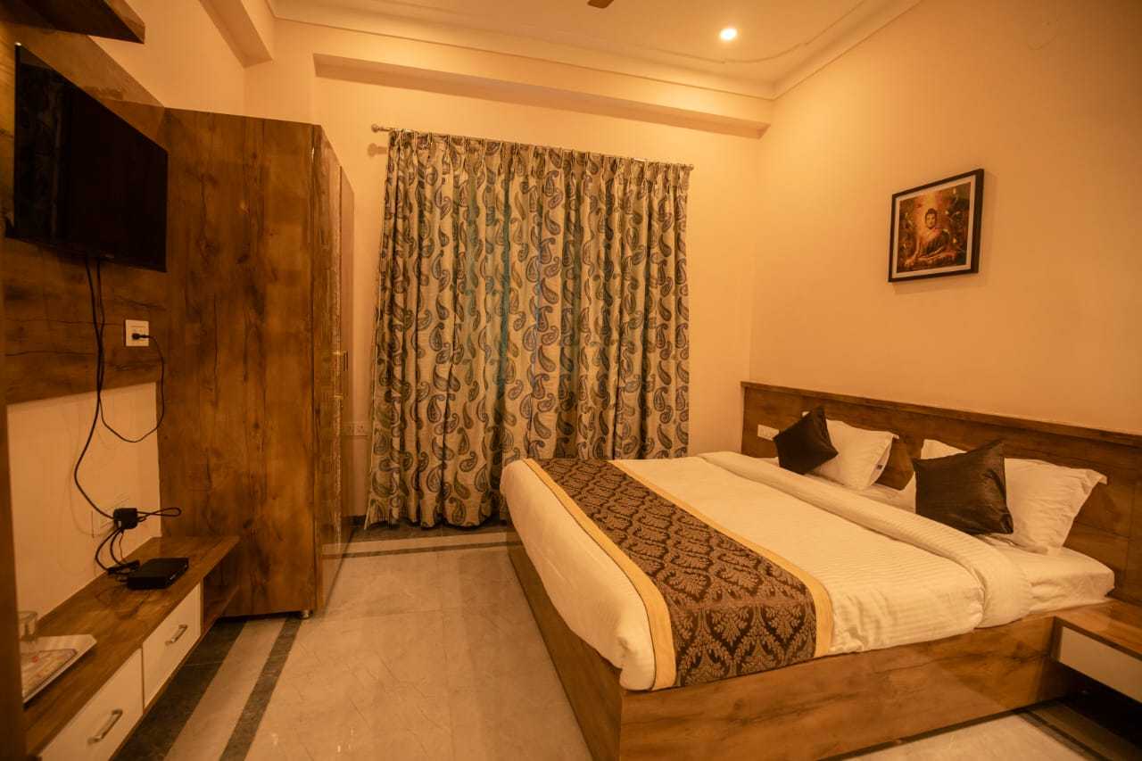Hotel O Jagat Villa - Tap to explore photos
