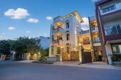 Via Primero MGF, Gurgaon