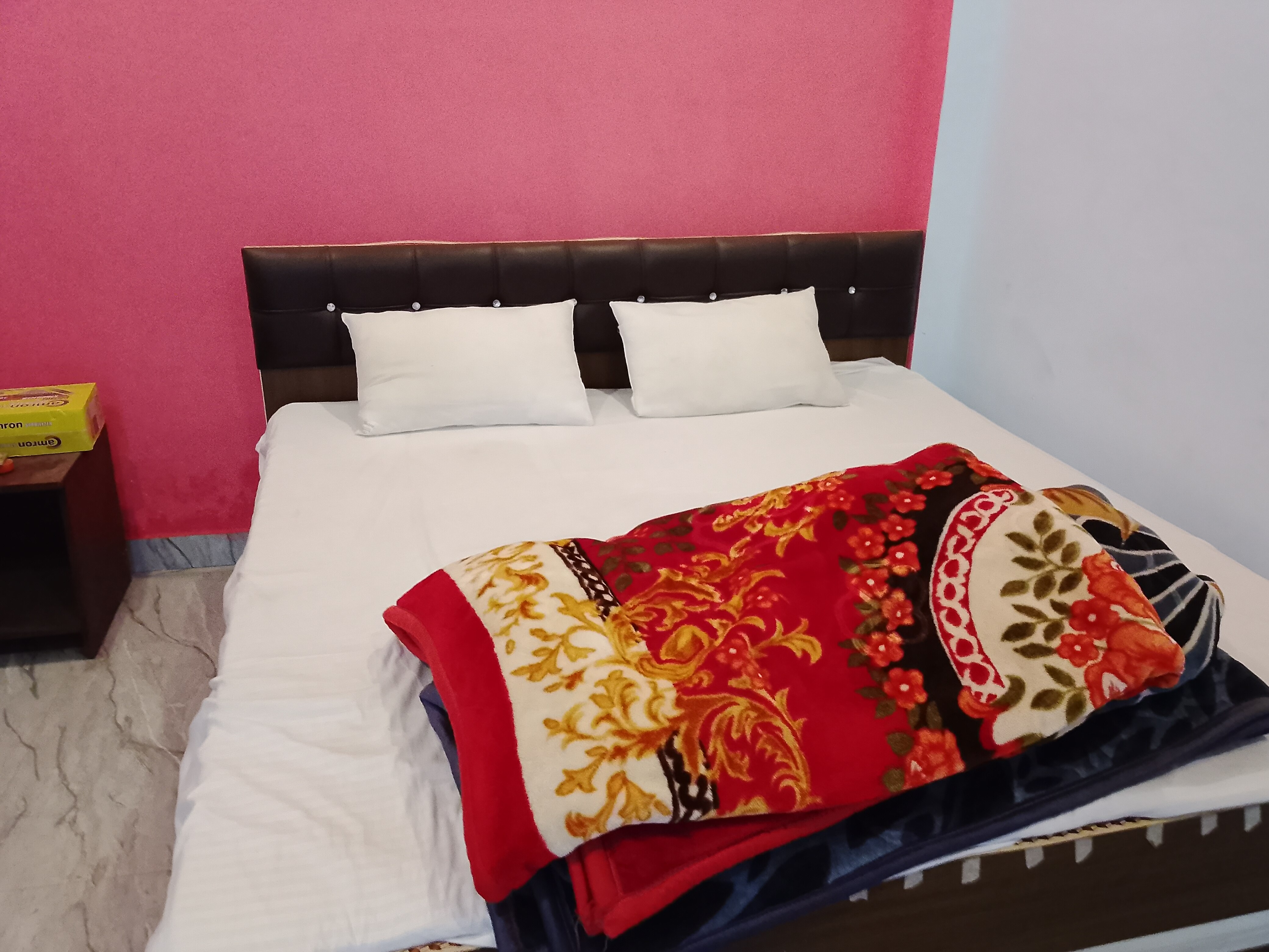 Raj Home Stay - Tap to explore photos