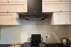 Private Elegant studio apartment with Open Terrace, Kolkata