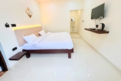 Hotel SGK, Nellore