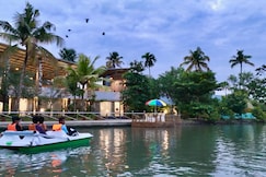 Brackish Kayal Resort, Cochin