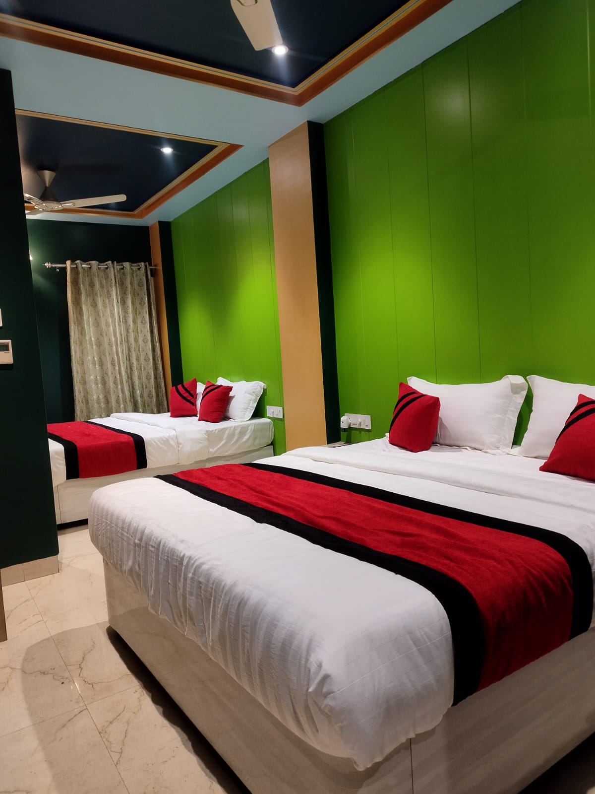 Tunday Kababi Guest House - Tap to explore photos
