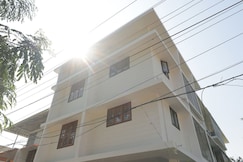 Green Luxury 2BR Kazhakootam by Happifistays, Thiruvananthapuram