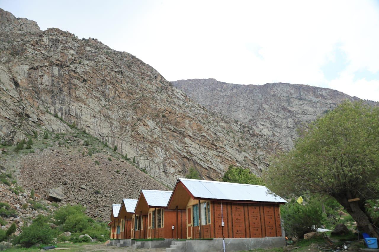Jispa Diaries - Camps & Huts - Tap to explore photos