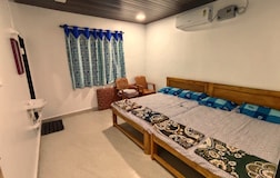 4 Bed Deluxe AC Room