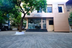 Hotel Peace International, Mumbai