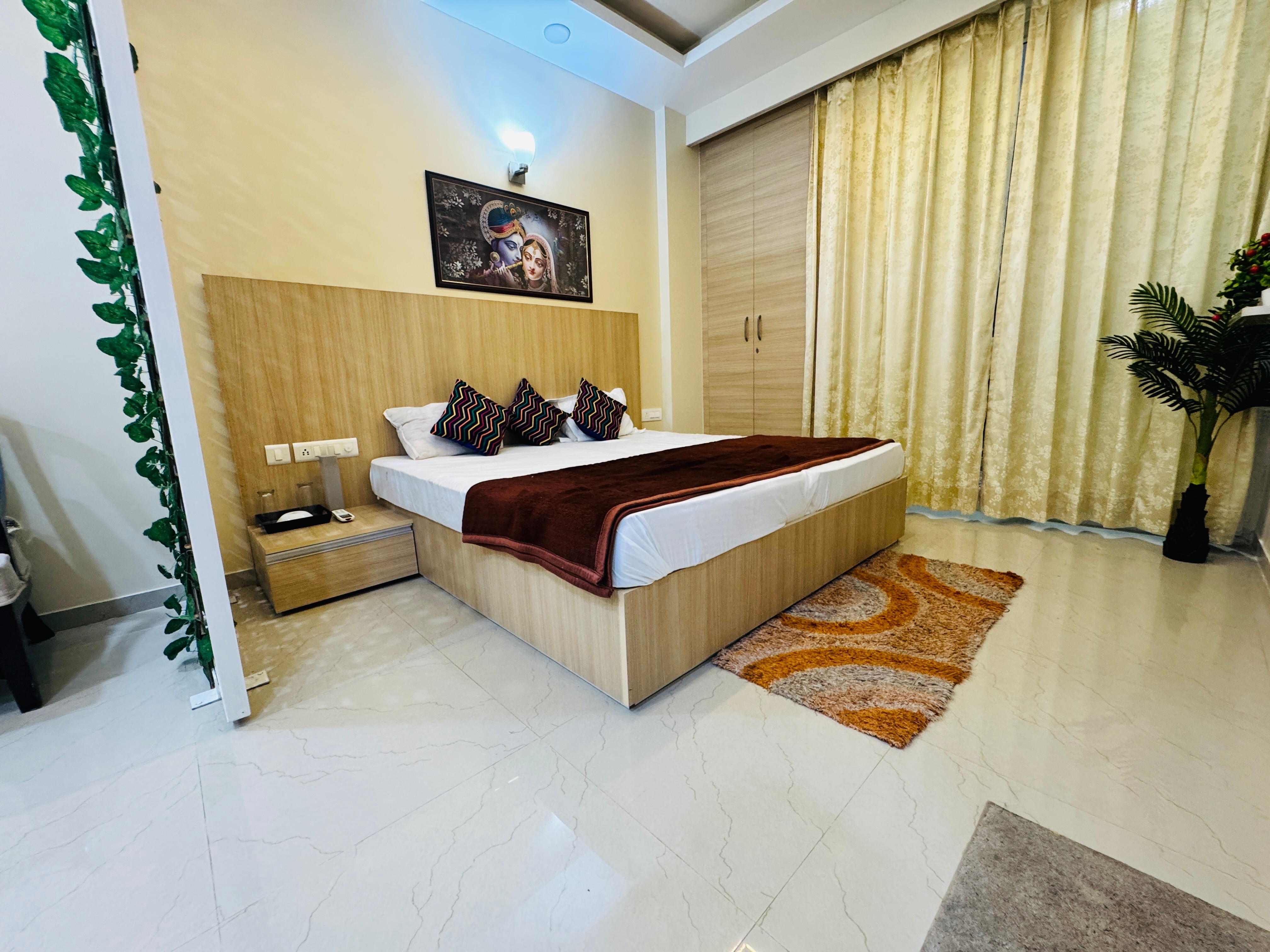 Bhagyavati Brijwas: Studio Apartment - Tap to explore photos
