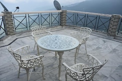 Misty Attic Mashobra | 3 BHK Apartment, Shaur