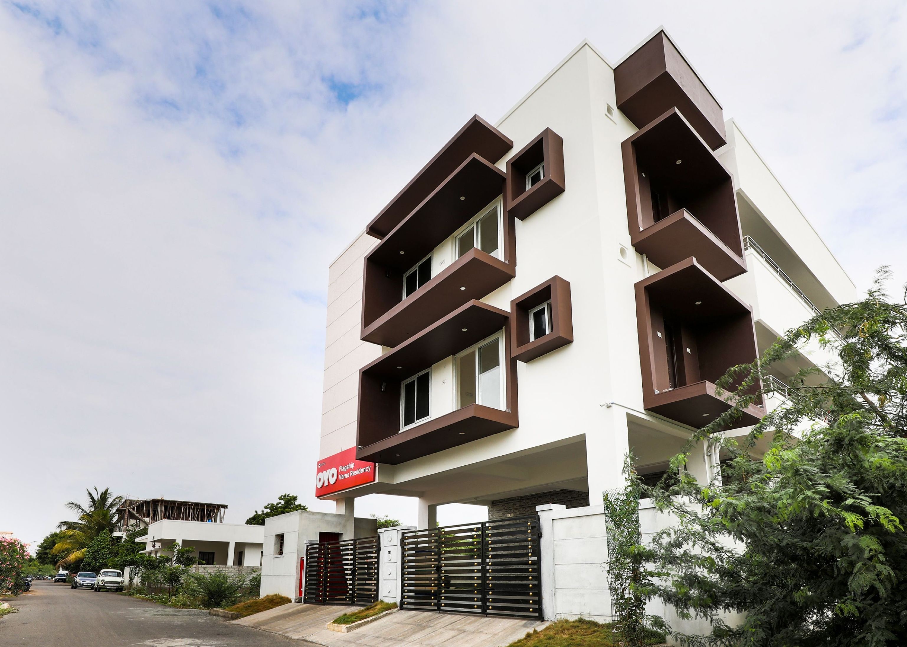 Hotel O Black Pearl Residency - Tap to explore photos