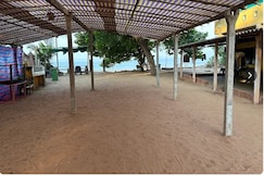 Garden Beach Resort, Malvan
