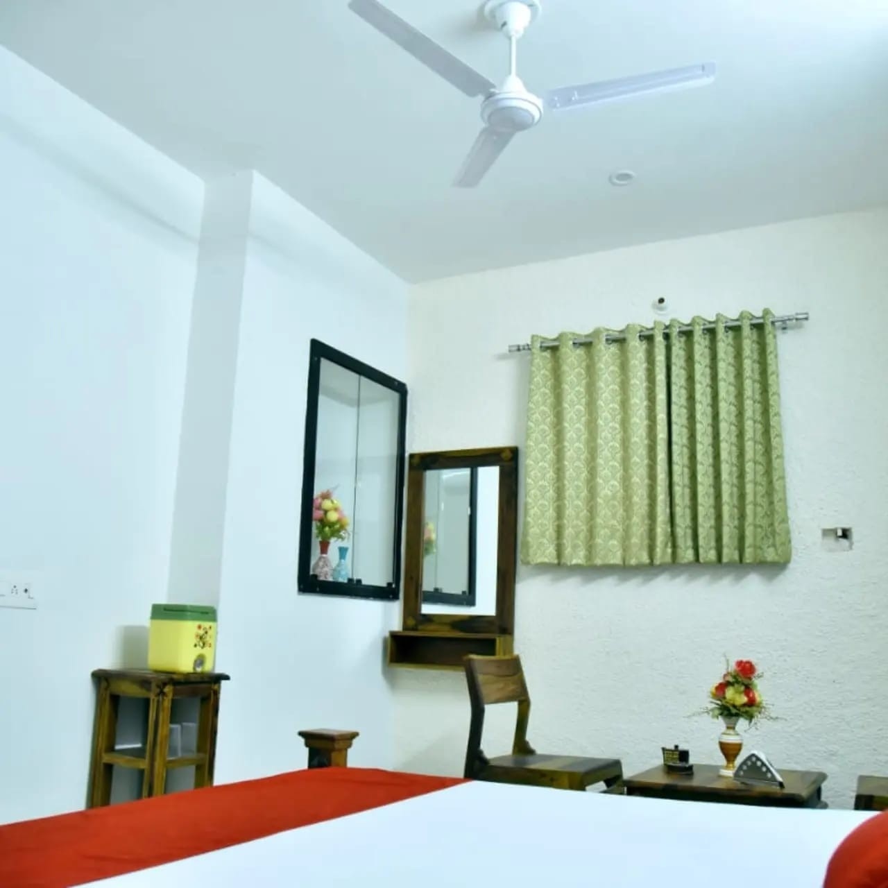 Garh Kesariya Residency - Tap to explore photos