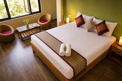 Sampan Stay, Falakata