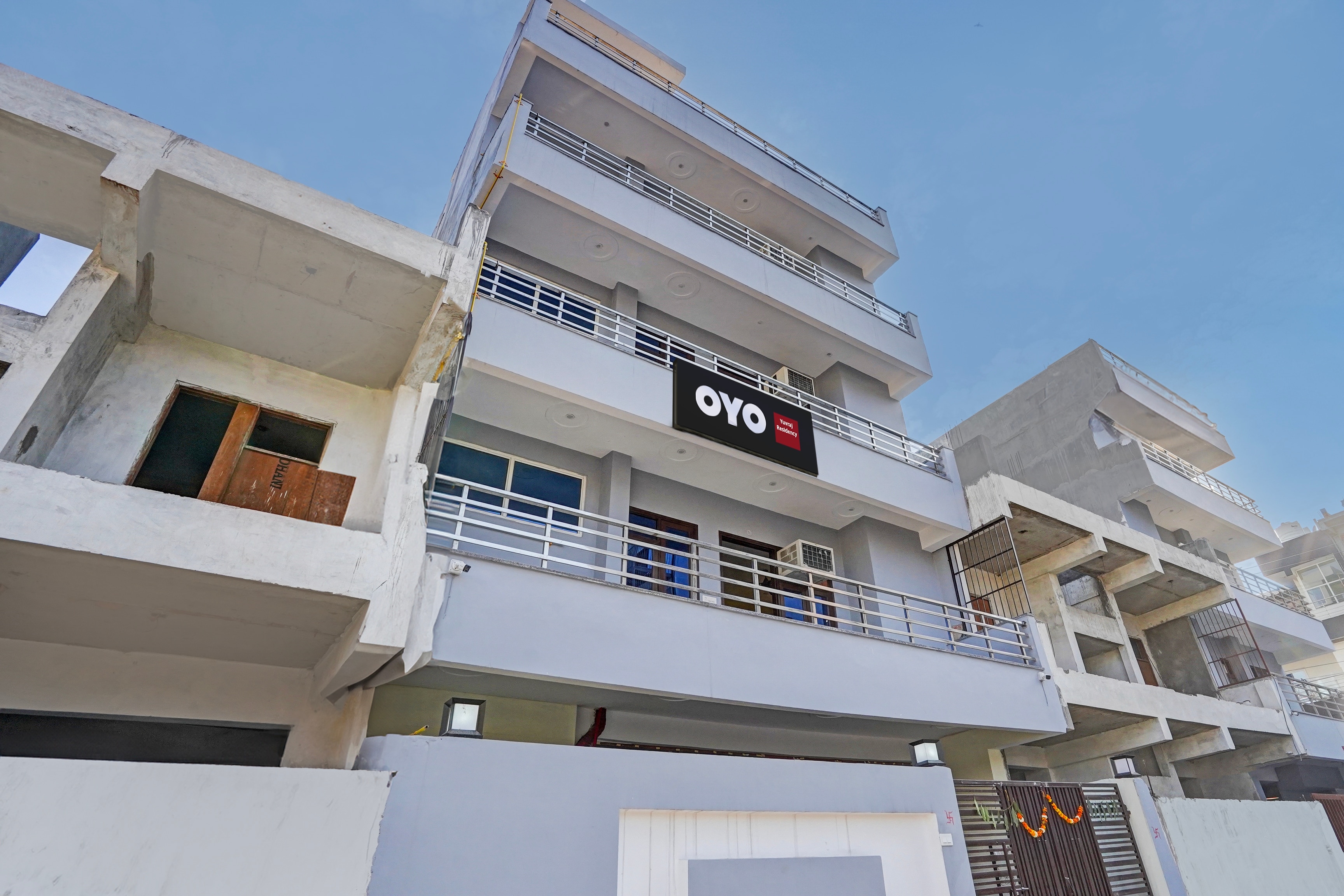 OYO 823774 Sai Hotel - Tap to explore photos