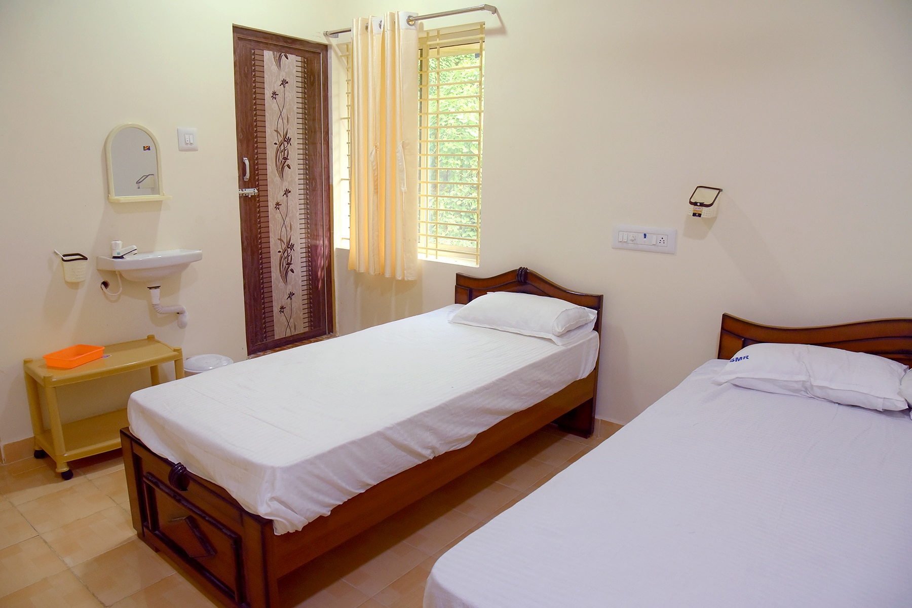Sri Muthu Residency - Tap to explore photos