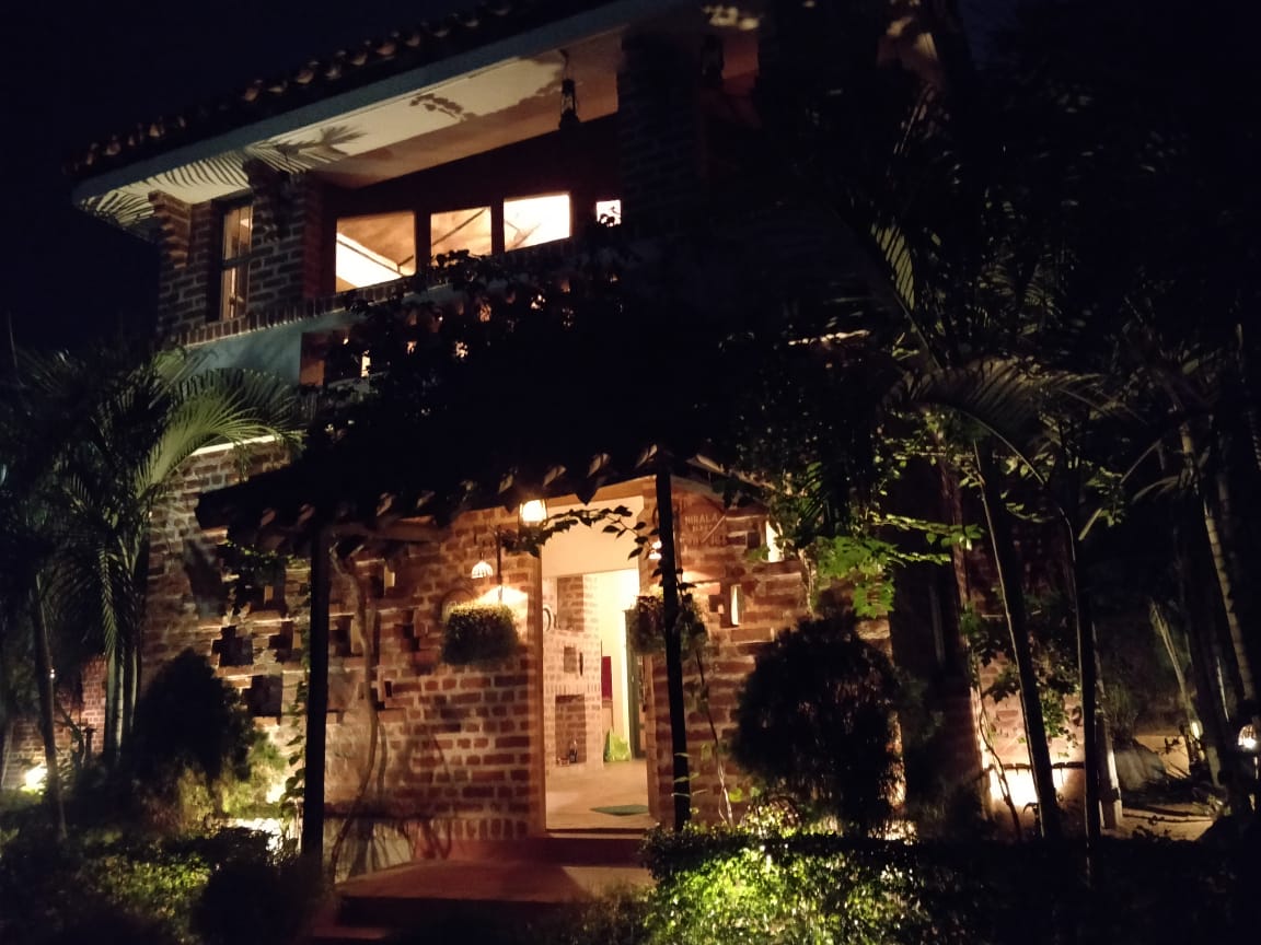 Shantiniketan Homestay with private garden - Tap to explore photos