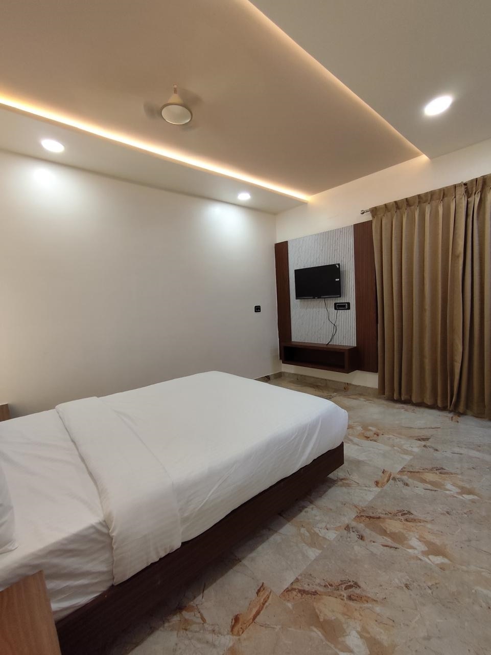 Sree Mahalakshmi Residency - Tap to explore photos