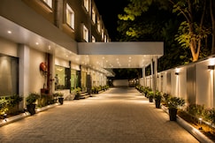 Hotel Indraprasttha, Borgampad