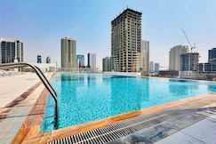 OYO HOME 1365 Modern Studio Jvc, Dubai