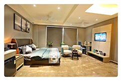 Hotel KRYC Luxury Living Jasola, Noida