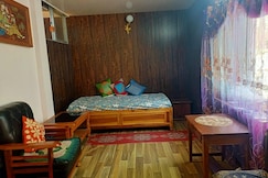 Celogyne Homestay || Near Dowhill Forest, Kurseong