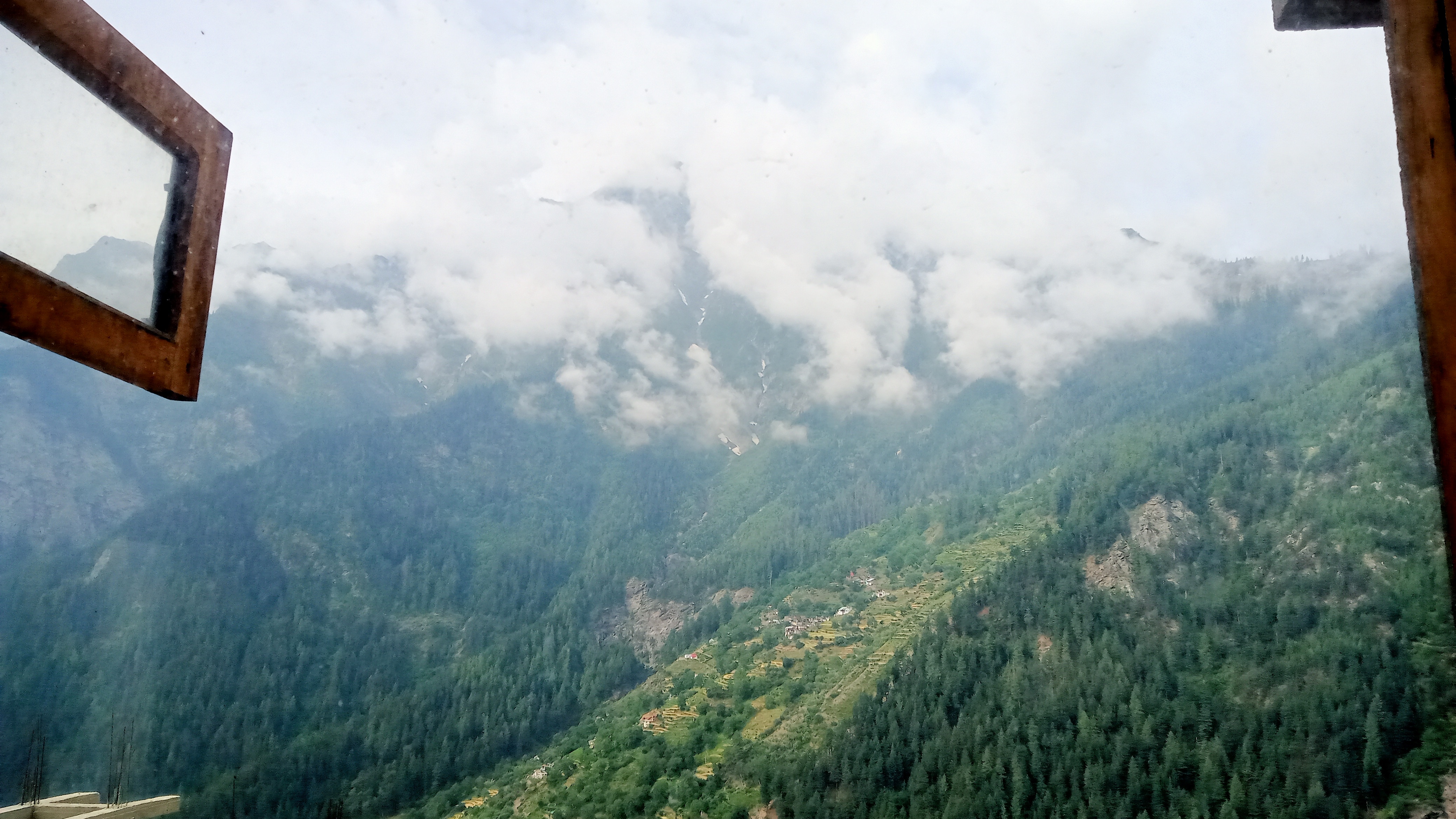 Hotel Chandrabhaga Pangi Valley - Tap to explore photos