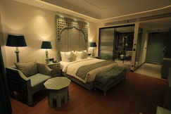 The Royal Venetian, Jind