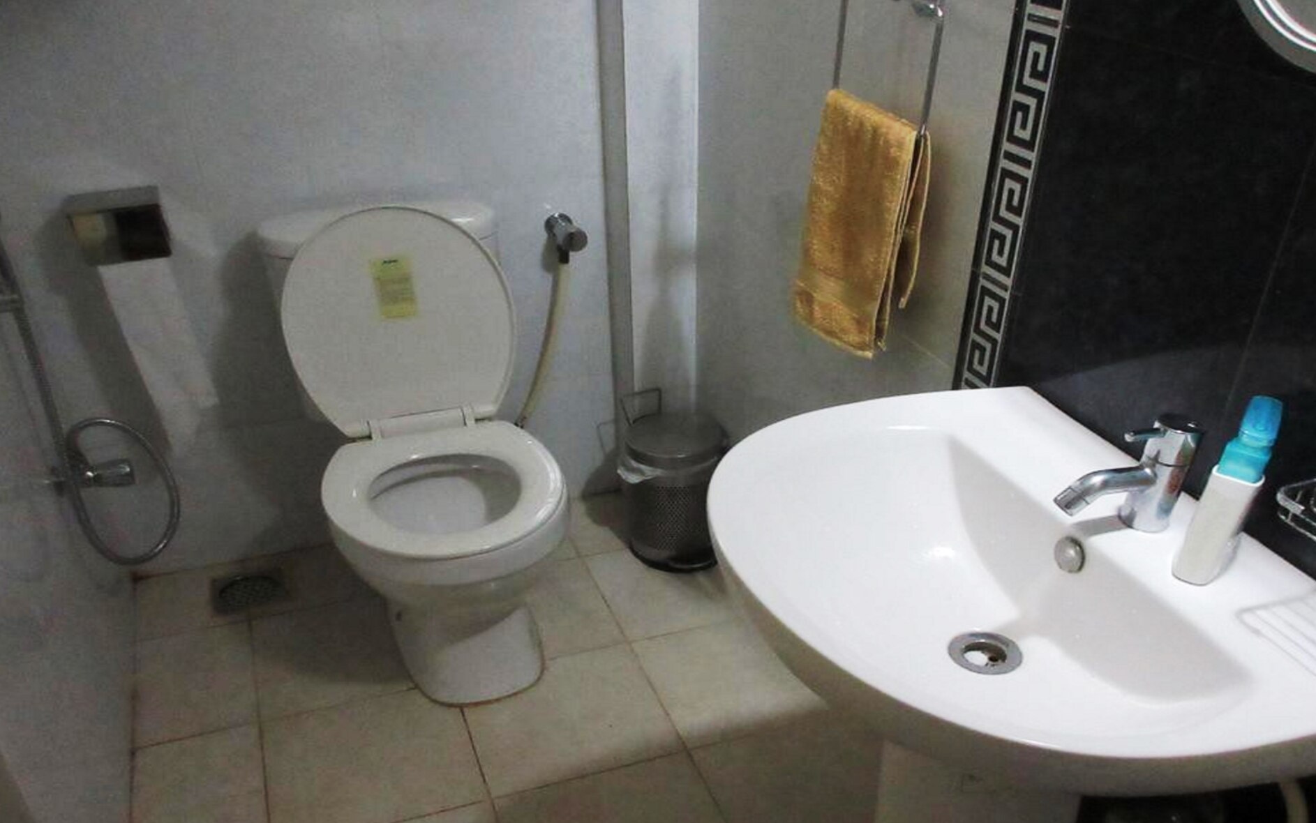 3BHK Field View Apartment at Caranzalem - Tap to explore photos