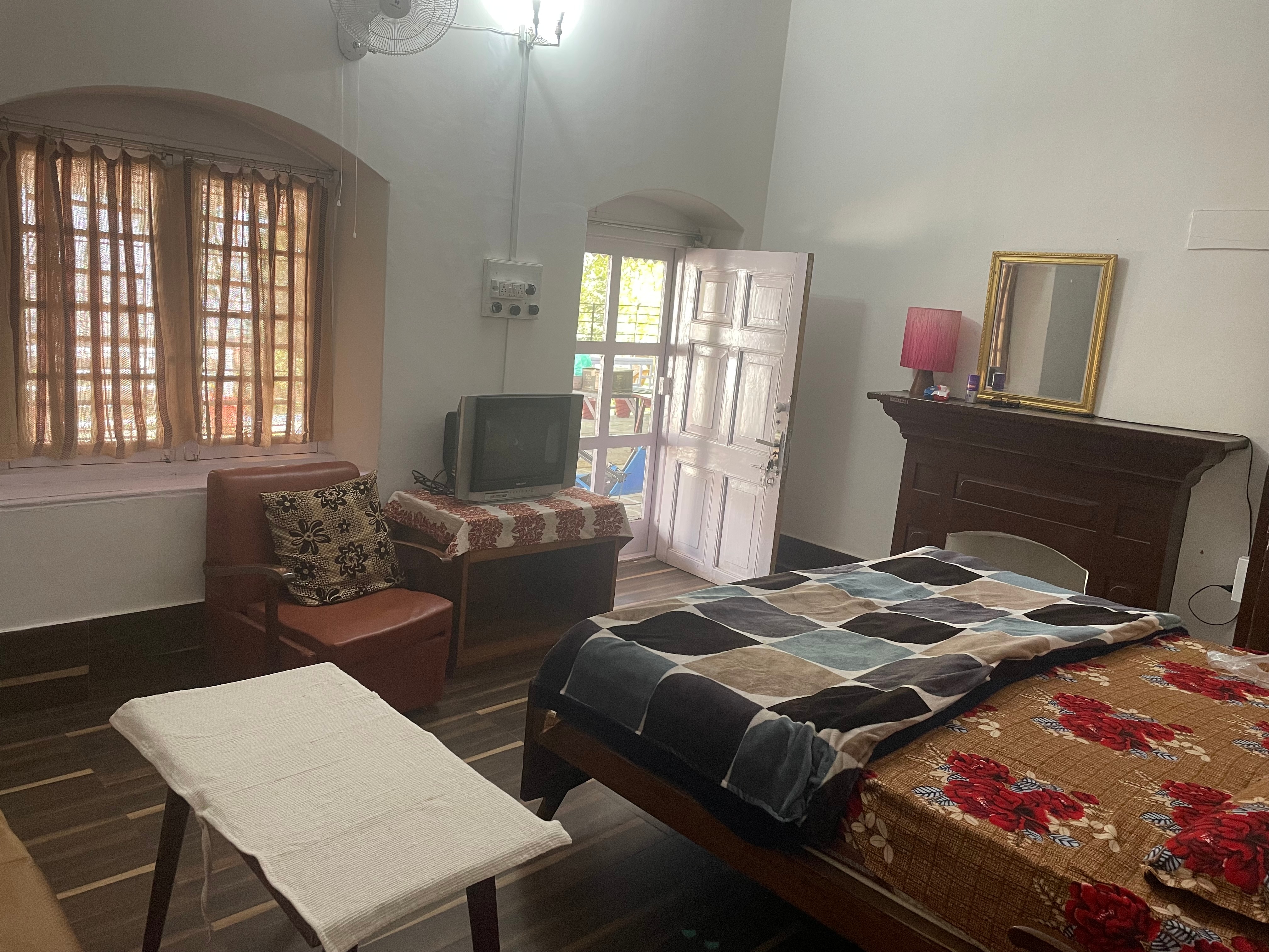 Sheela Heritage Villa Kud-Patnitop - Tap to explore photos