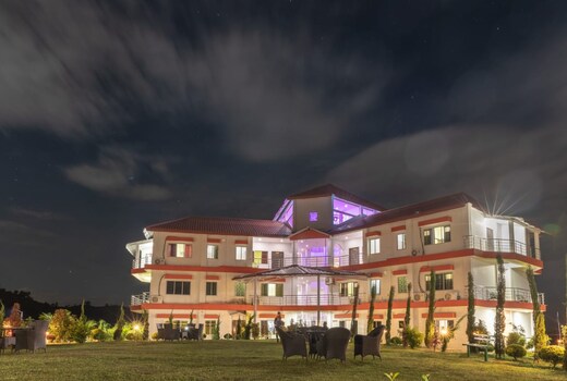 La Vue Resort Kohora Inr 462 Off 3 4 0 0 Hotel Price Address Reviews
