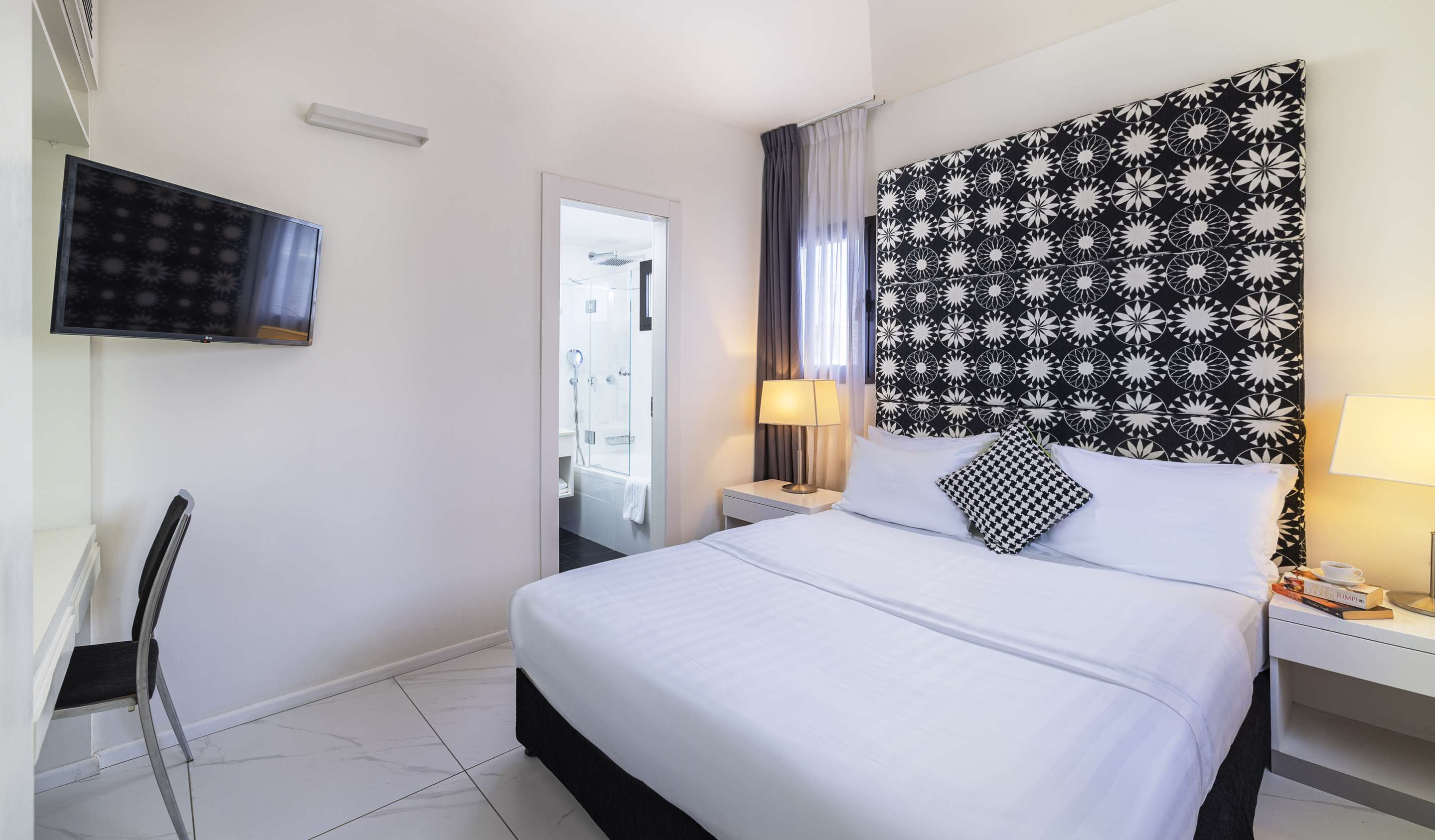 Best Western Regency Suites - Tap to explore photos