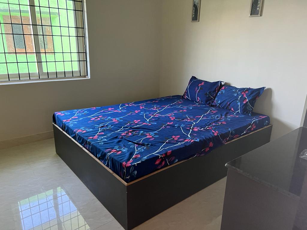 SR HOMES AND HOSPITALITY - Tap to explore photos